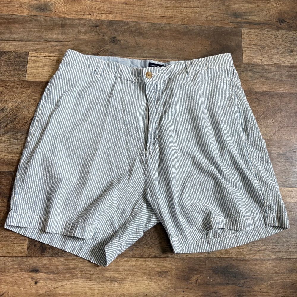 Southern Marsh 36 White Blue Seersucker Flat Front Shorts Preppy Coastal Luxury